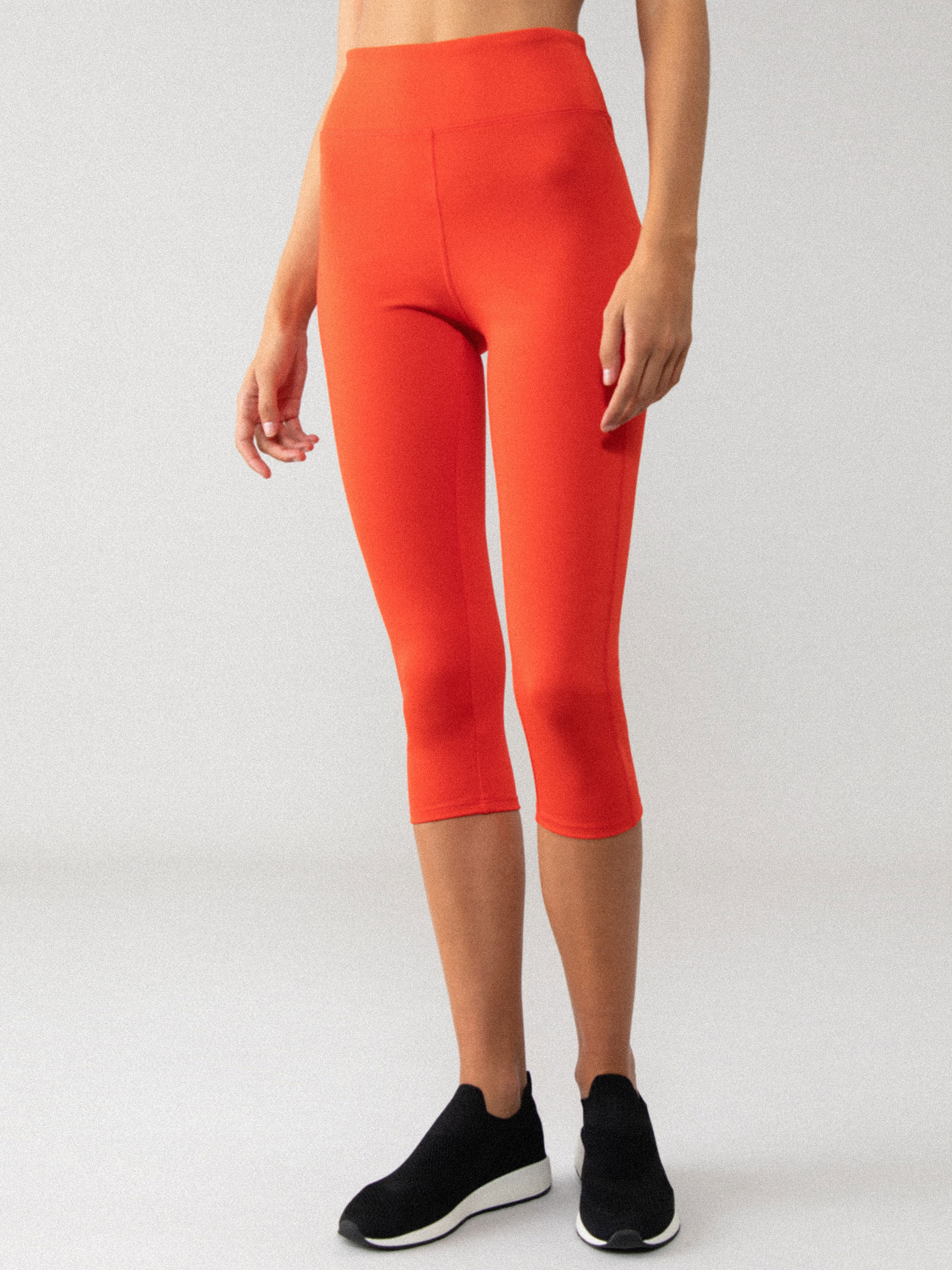 LEGGING DEPORTIVO PIRATA BÁSICO