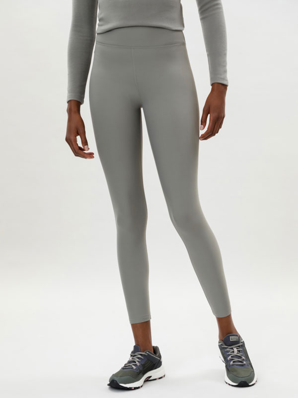 light colored leggings