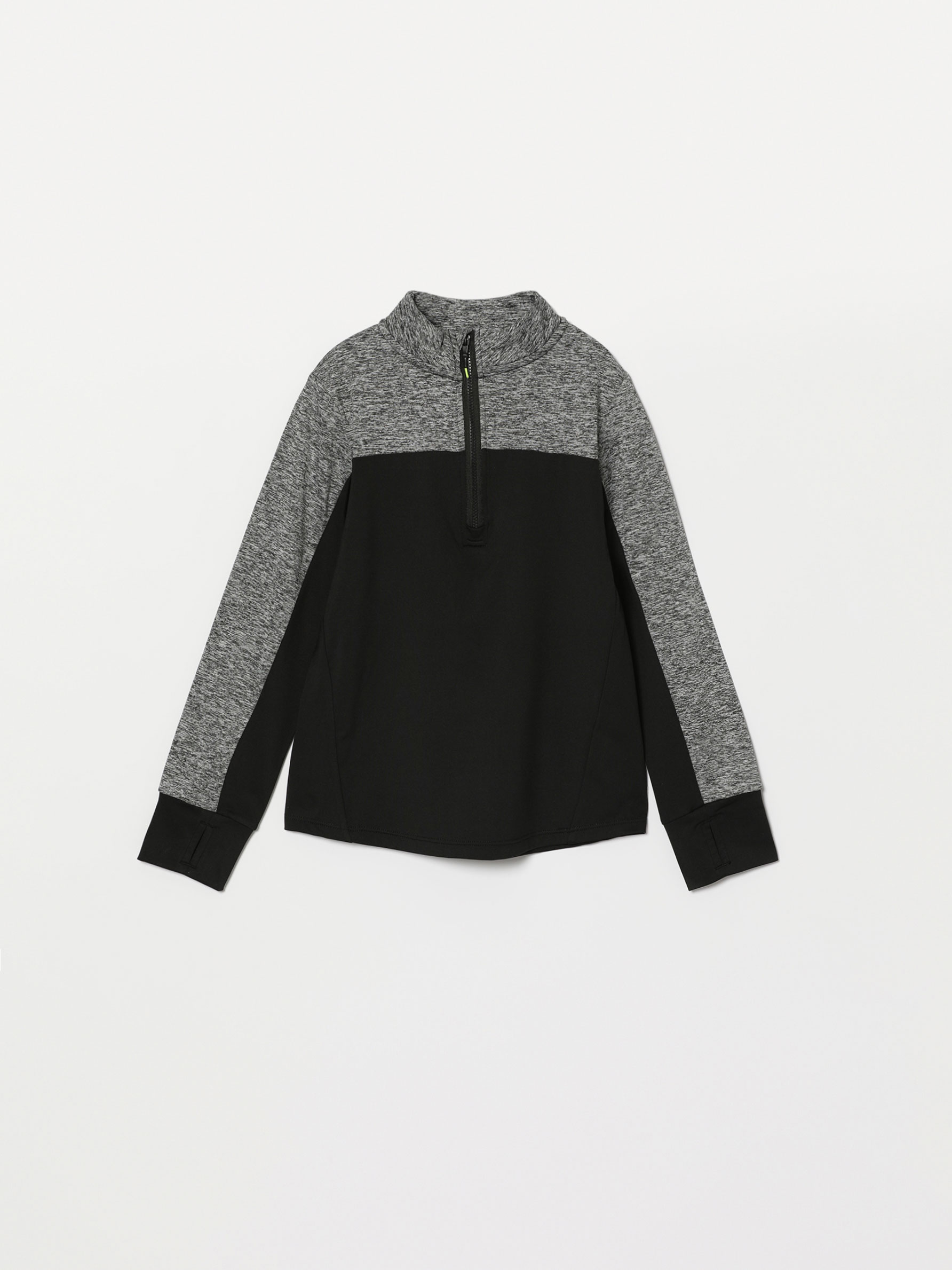 SPORTS T-SHIRT WITH ZIP NECK