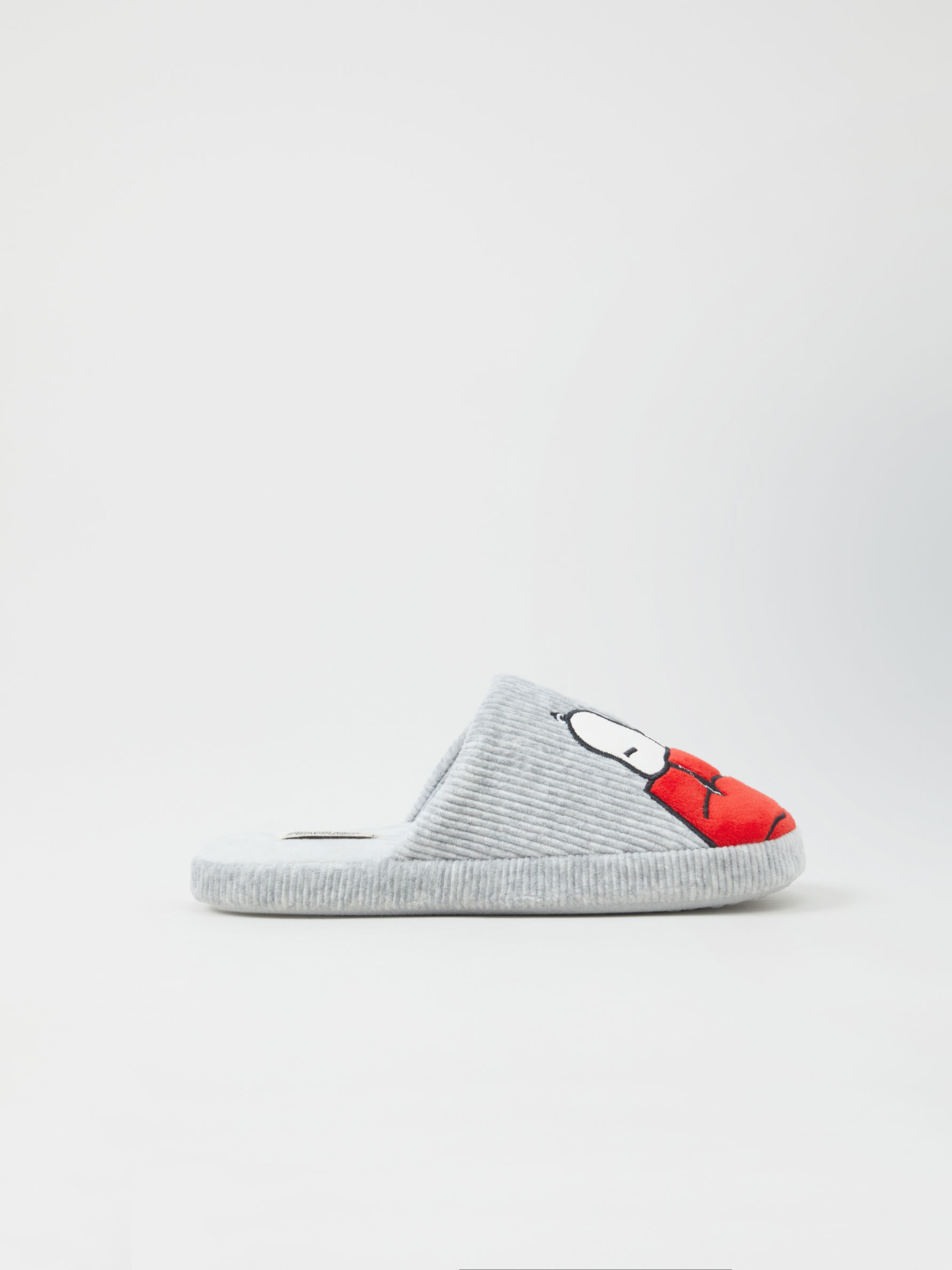 snoopy house slippers
