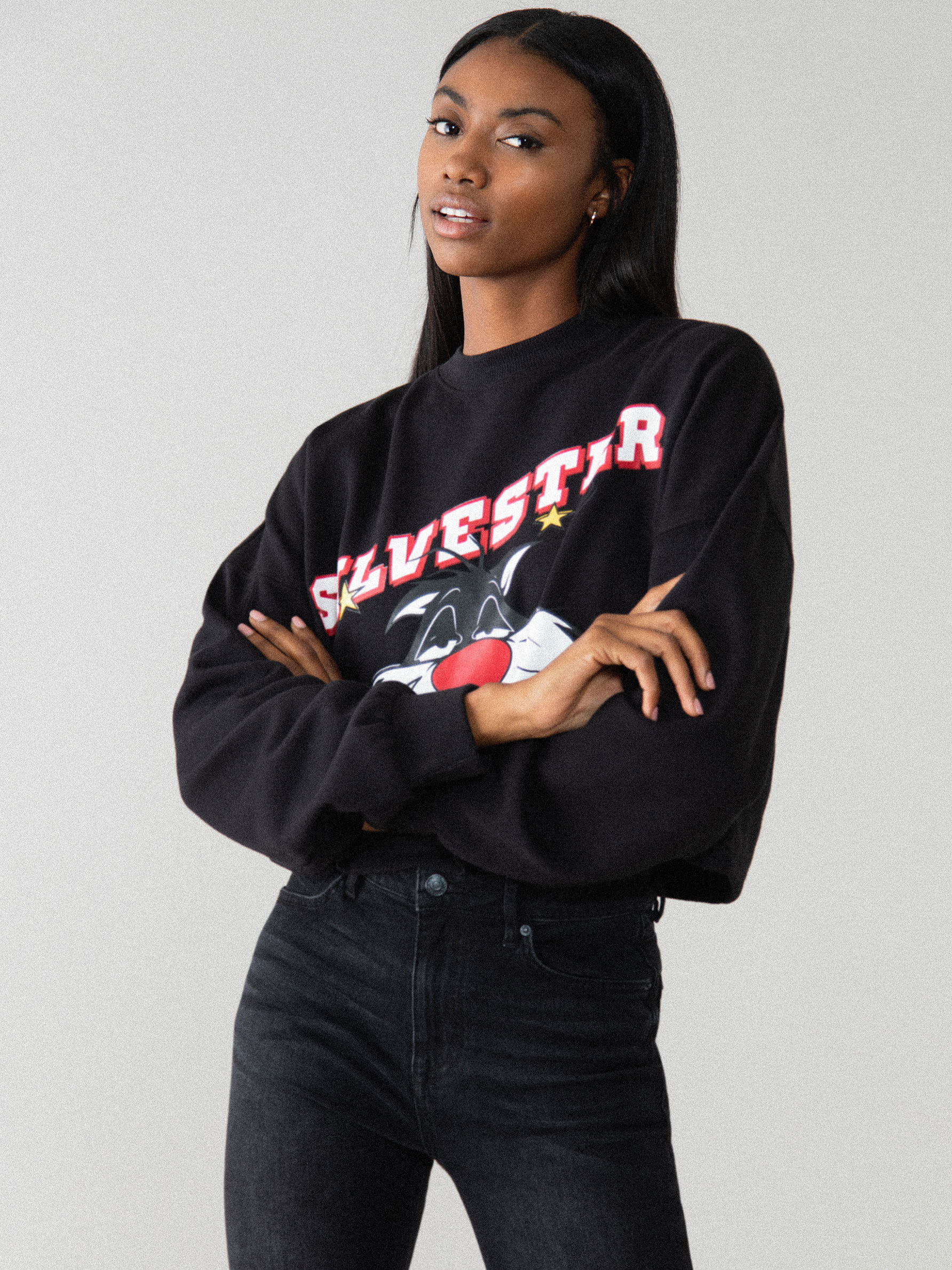 LOONEY TUNES © &™ WBE CROPPED SWEATSHIRT