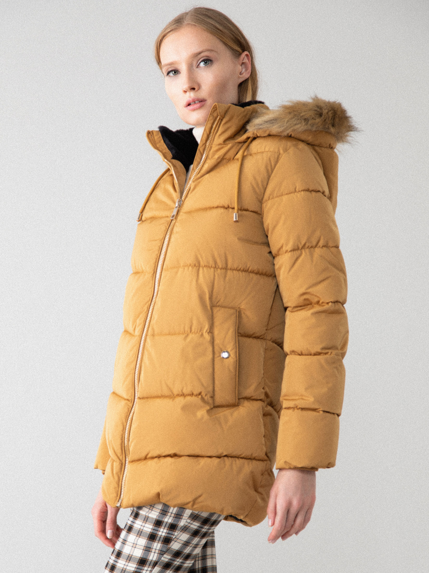 PUFFER JACKET WITH FAUX FUR HOOD TRIM