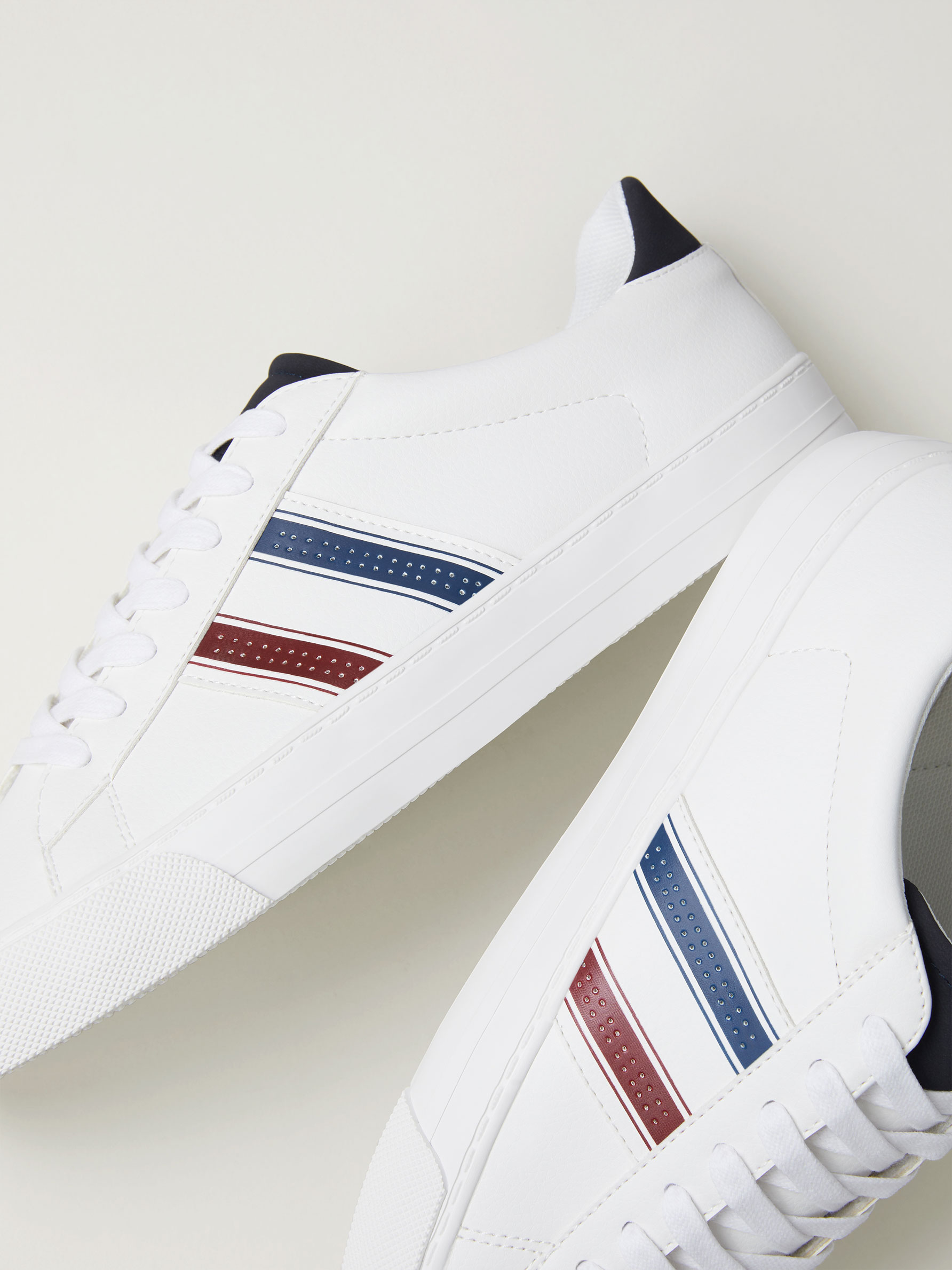 flag sneakers