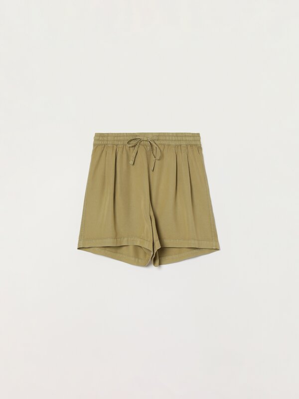 Pantalones cortos de mujer | Lefties Nueva Colección