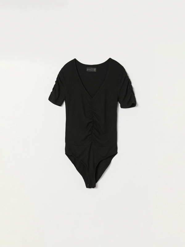 Bodysuit with short gathered sleeves