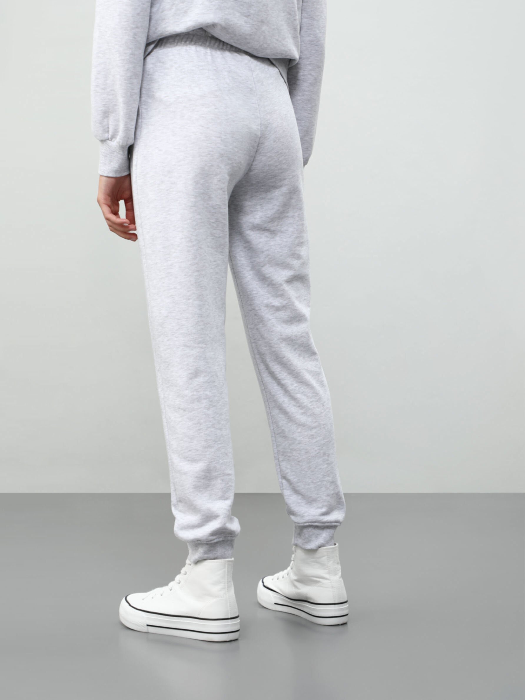 nike rally grey swoosh logo slim joggers