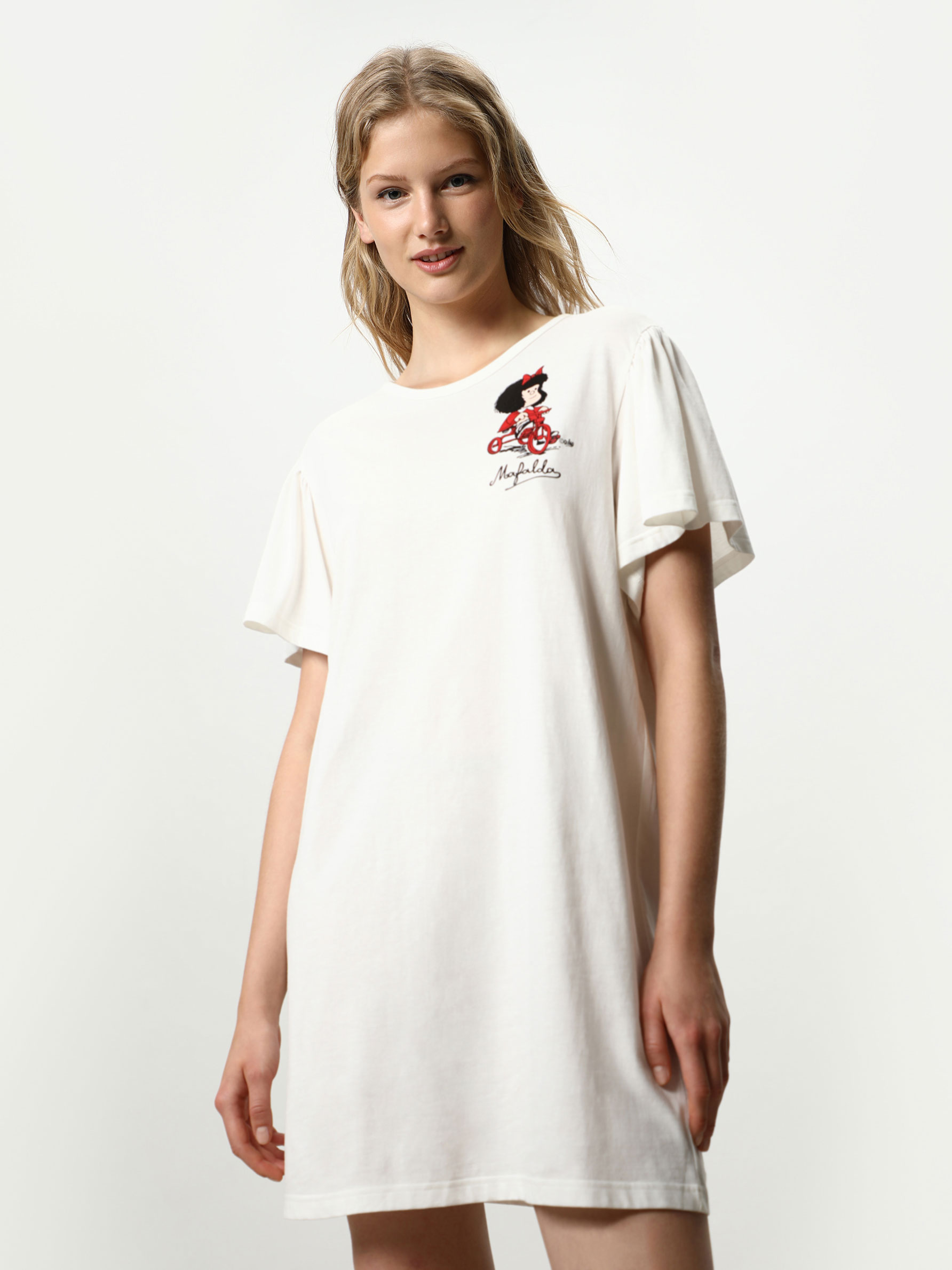 Vestido estampado de Mafalda - COLABORACIONES - TODA LA COLECCIÓN - MUJER - | Lefties Mexico Vestido estampado de Mafalda - COLABORACIONES - TODA LA COLECCIÓN - MUJER - | Lefties Mexico