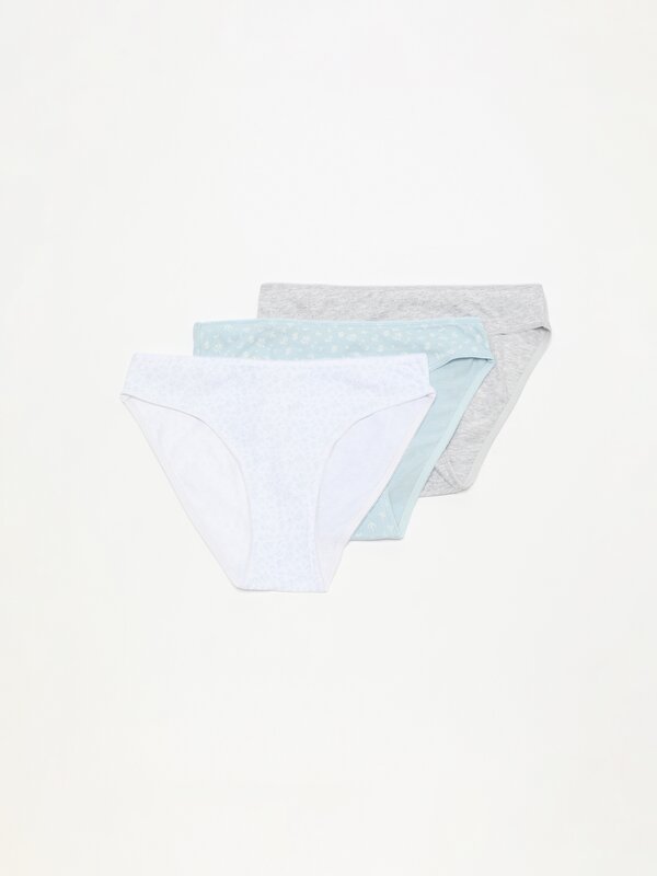 Pack of 3 pairs of printed classic briefs.