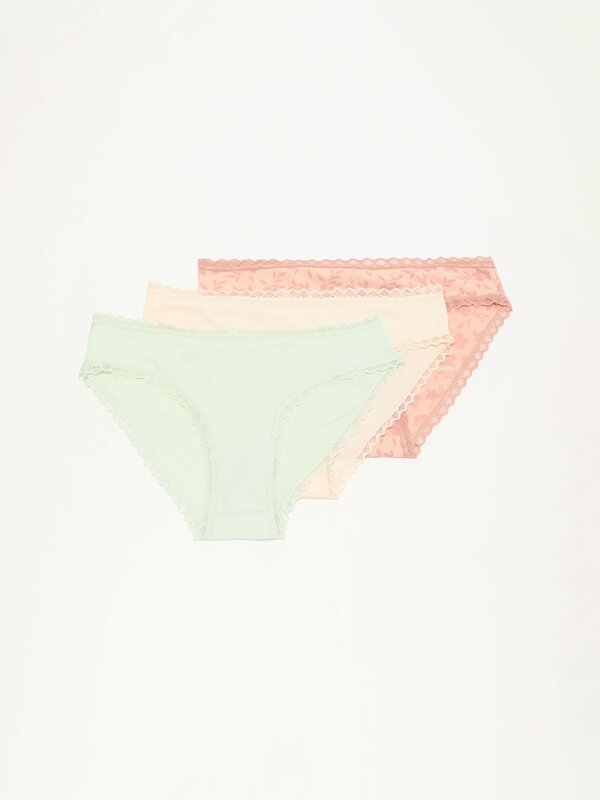 Pack of 3 pairs of classic briefs with lace