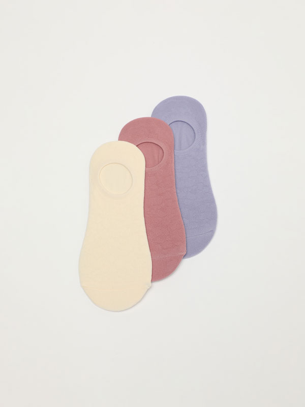 3-pack of no-show sports socks