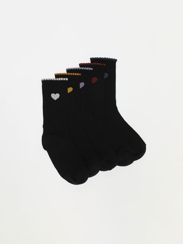 Pack of 5 pairs of socks with coloured trim.