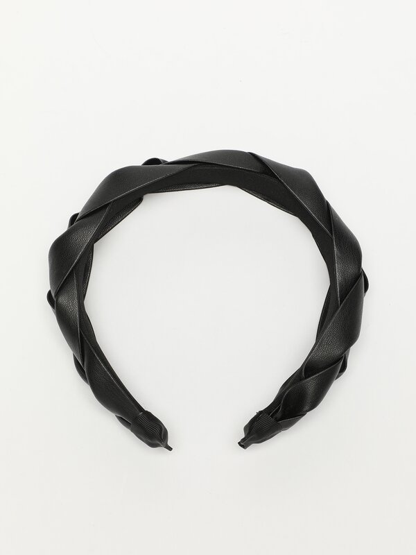 Wide braided headband