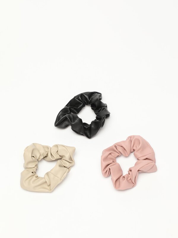 Pack of 3 faux leather scrunchies