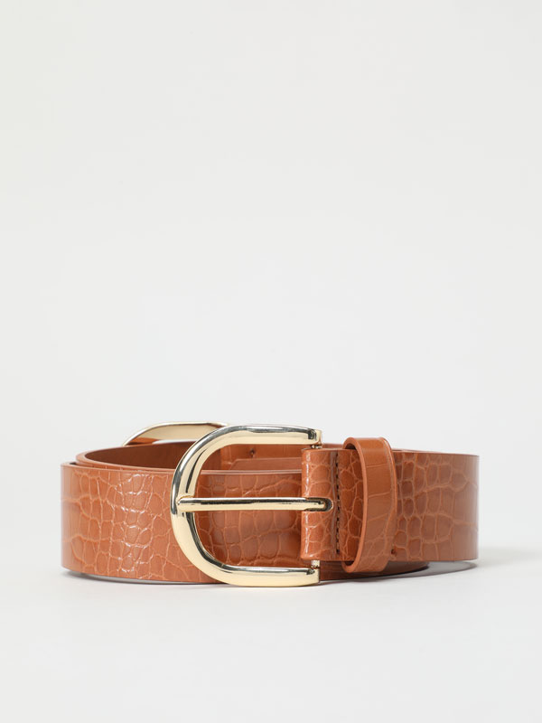 Wide belt with double buckle