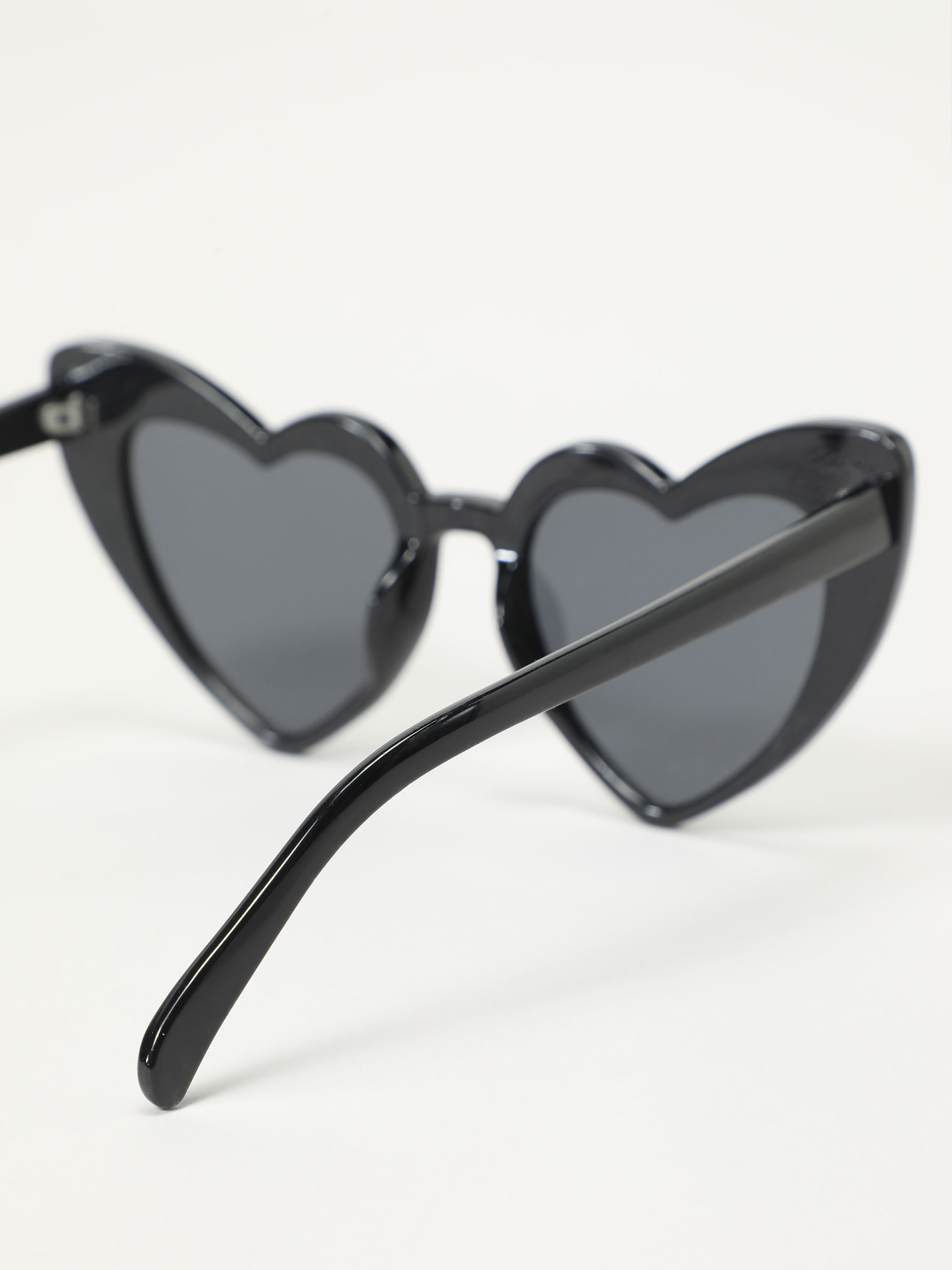 romwe heart sunglasses