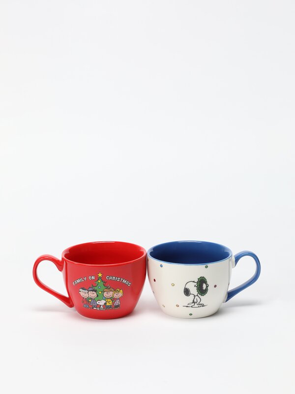 Pack of 2 Snoopy Peanuts™ Christmas mugs