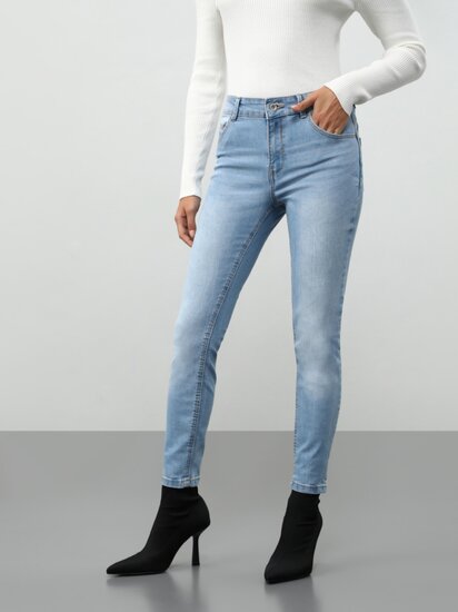 Vaqueros skinny de mujer | Lefties Nueva Colección