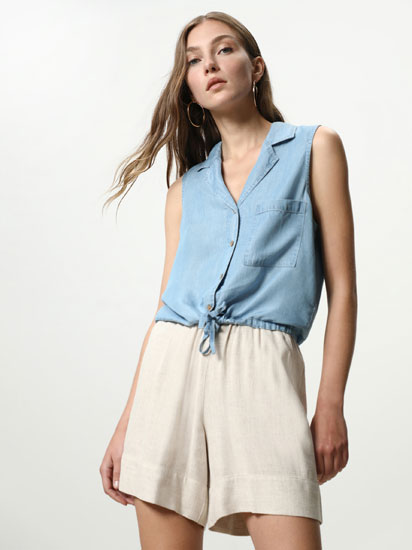 Camisas y blusas de mujer | Lefties Nueva Colección