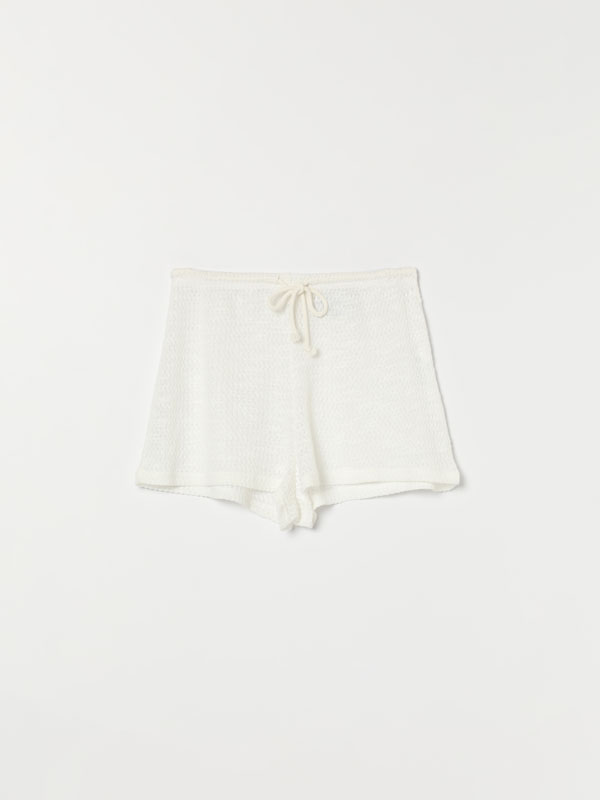 Open-knit shorts