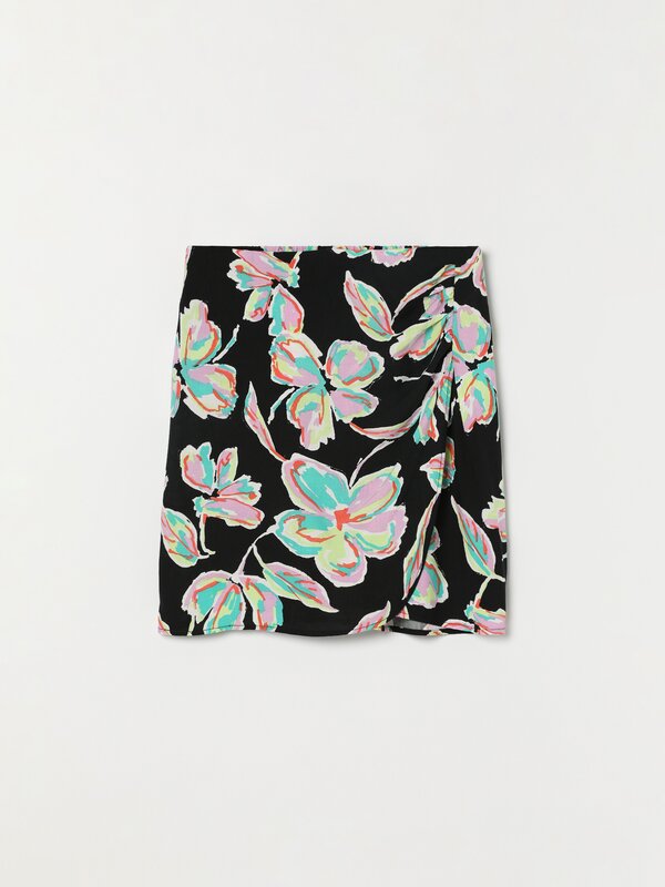 Printed wrap skirt
