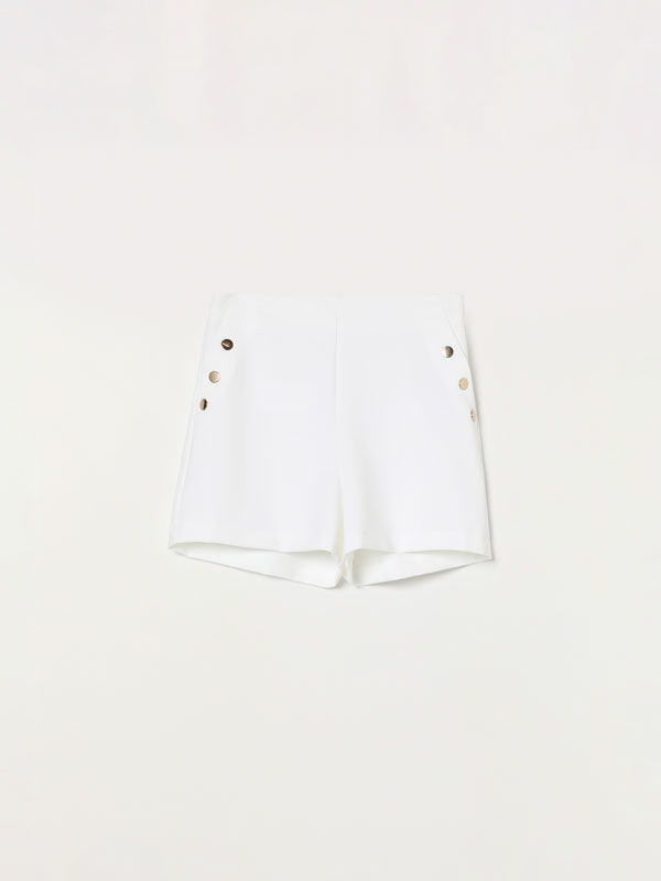 Pantalones cortos de mujer | Lefties Nueva Colección