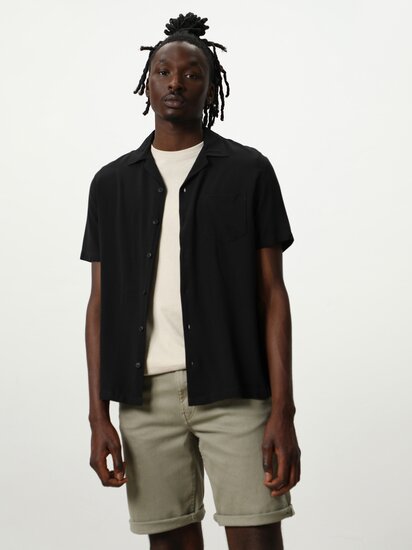 Camisas básicas de hombre | Lefties Nueva Colección