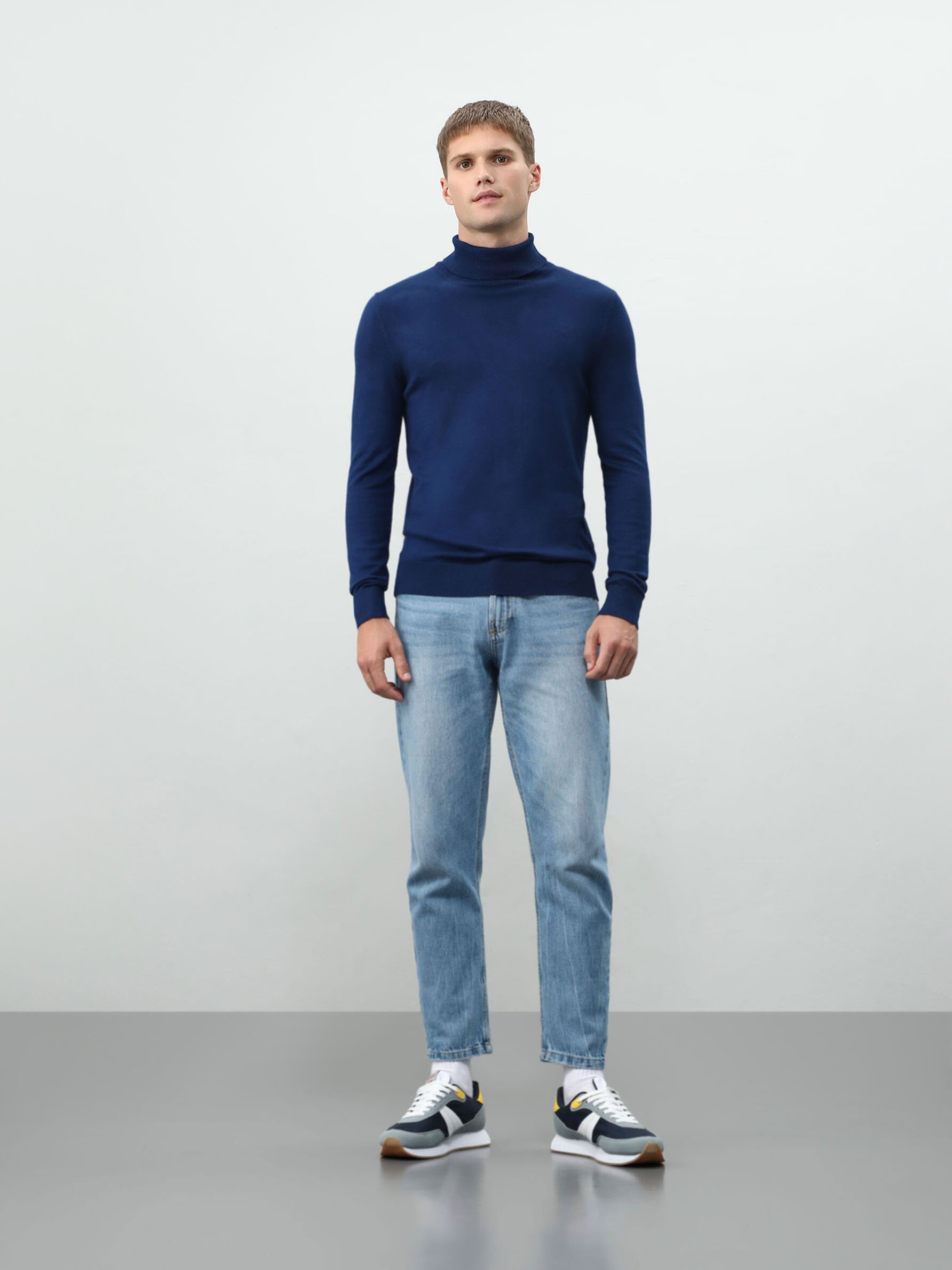 Basic turtleneck sweater - NEW IN - MAN 