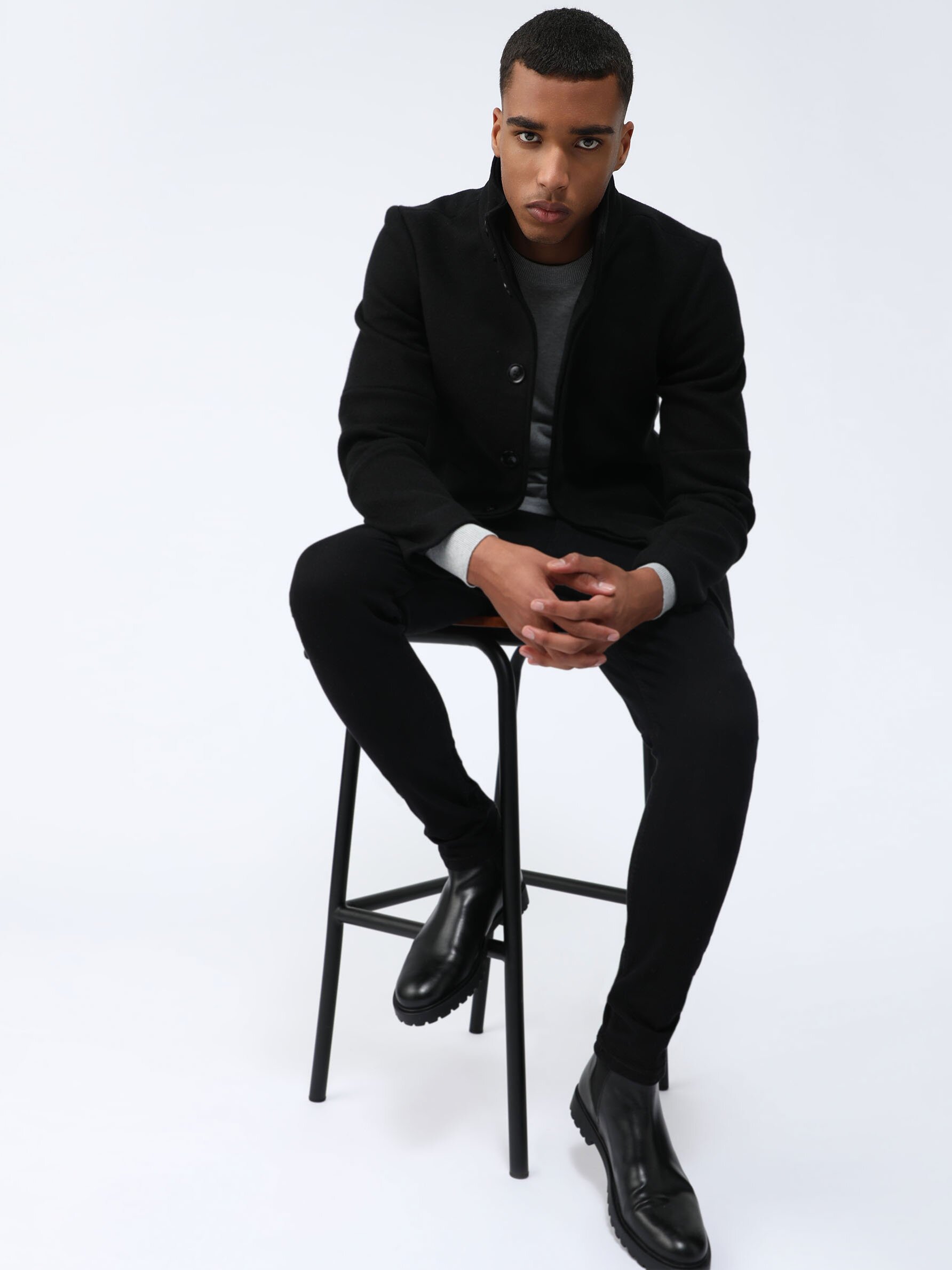 mens black skinny jeans with chelsea boots
