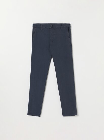 Pantalones chinos de hombre | Lefties Nueva Colección