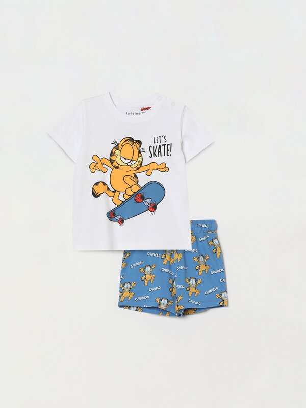 Conxunto de camiseta e bermudas estampado Garfield ©Nickelodeon