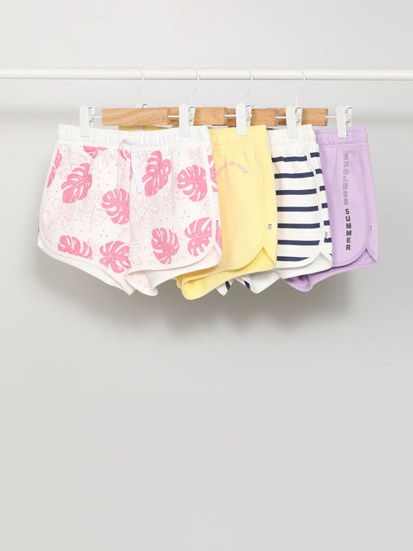 4-pack of plain and printed plush shorts