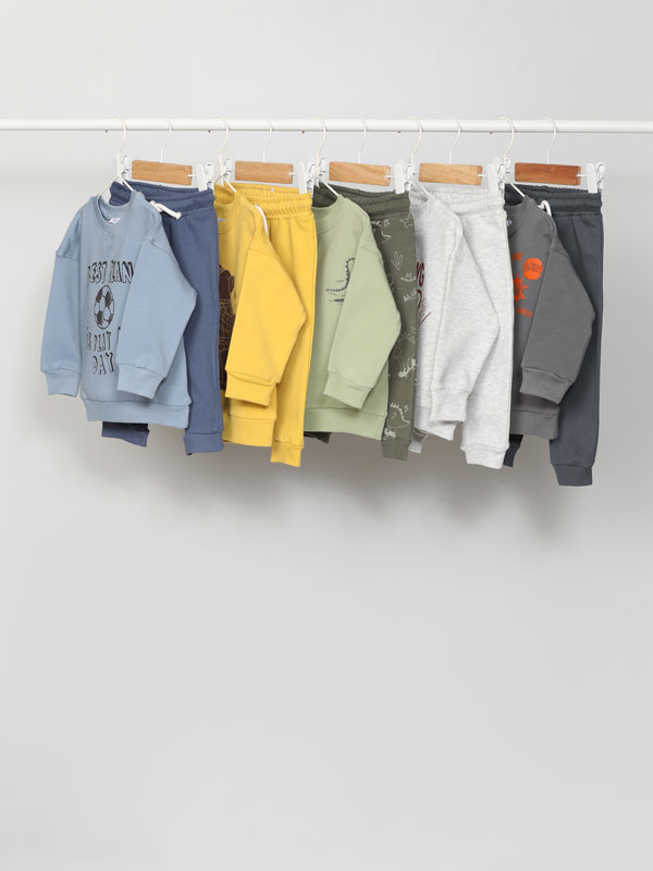 Pack of 5 sets of sweatshirt and trousers