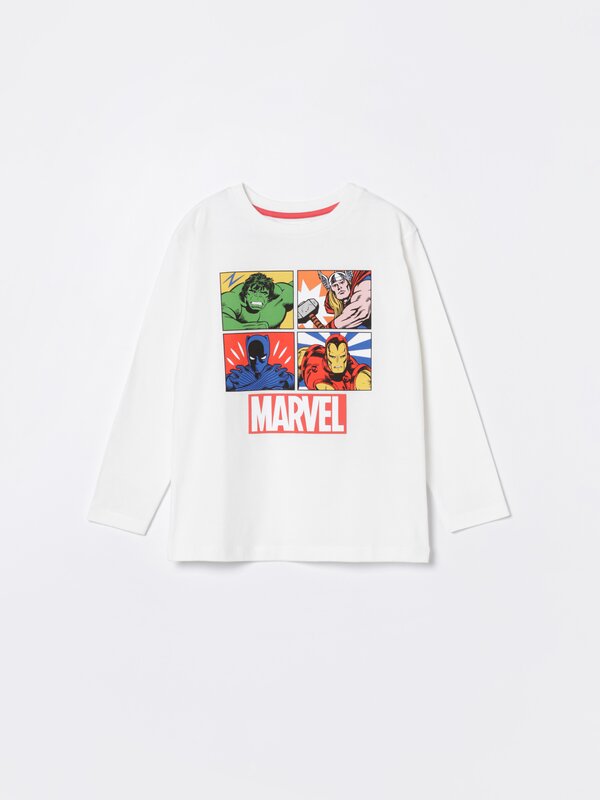 pull and bear marvel t shirt