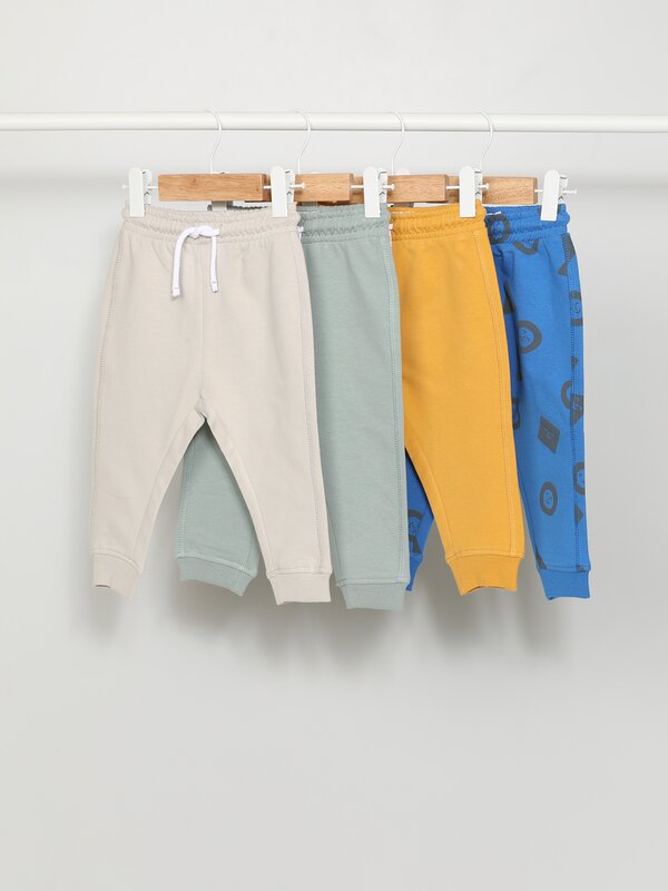 Pack of 4 plain and printed tracksuit bottoms