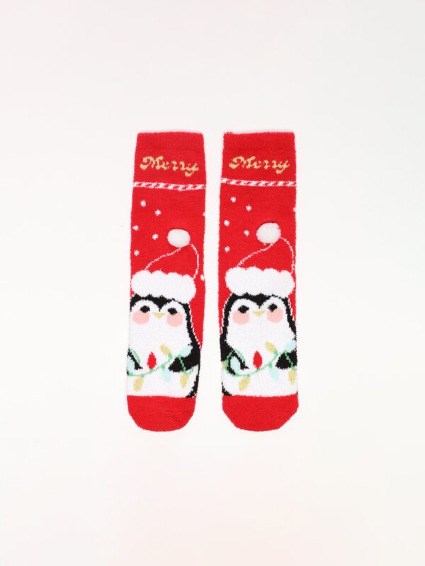 Calcetíns grosos pingüín con pompón do Nadal
