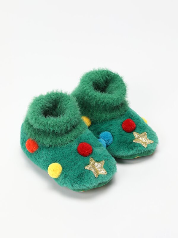 Christmas tree house slippers