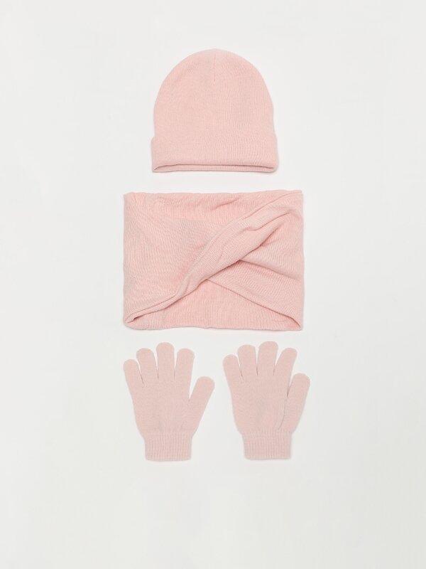 Hat, neck warmer and gloves set