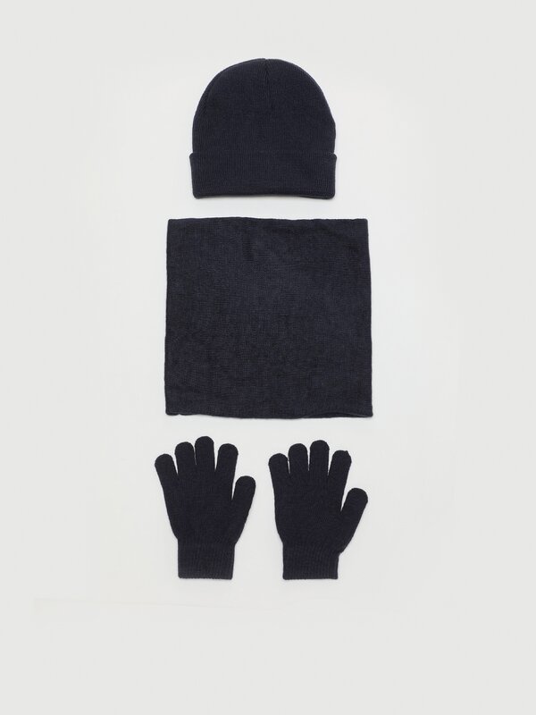 Hat, neck warmer and gloves set