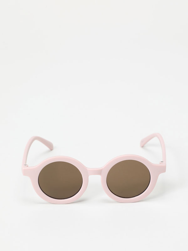 Round matte sunglasses