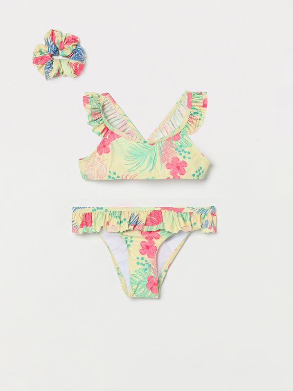 3-piece set with 2-piece bikini and scrunchie