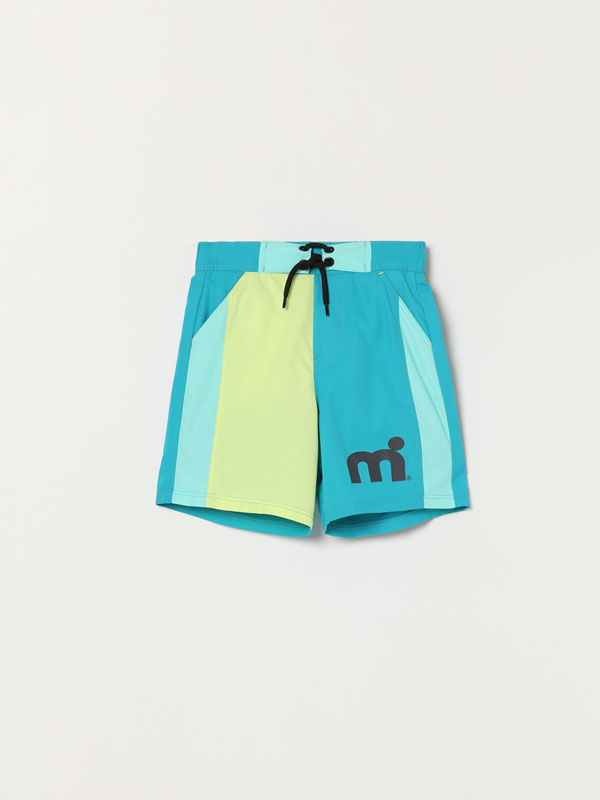 Pantalones cortos de deporte para niño | Lefties