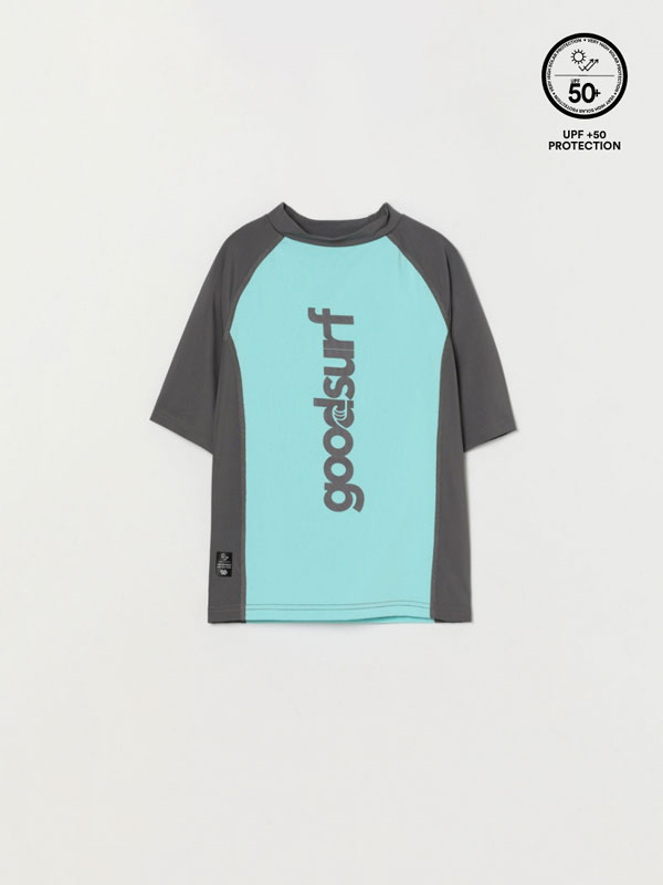 T-shirt surf com proteção solar FPS 50