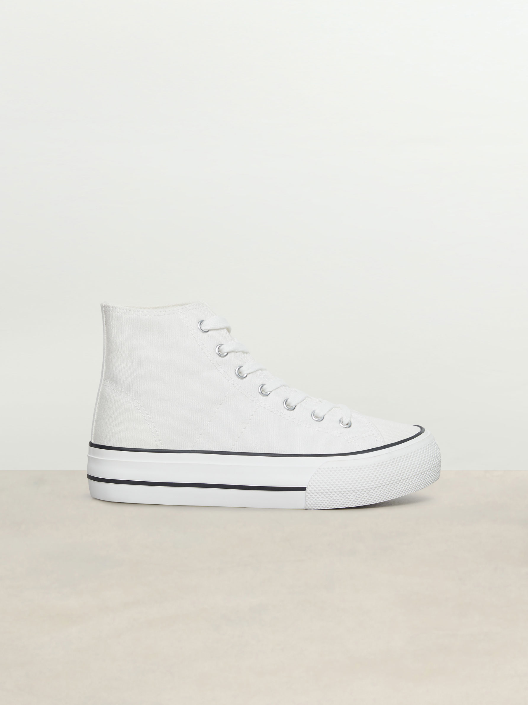 Zapatilla botín bloque canvas - ZAPATOS - TODA LA COLECCIÓN - MUJER - |  Lefties ESPAÑA