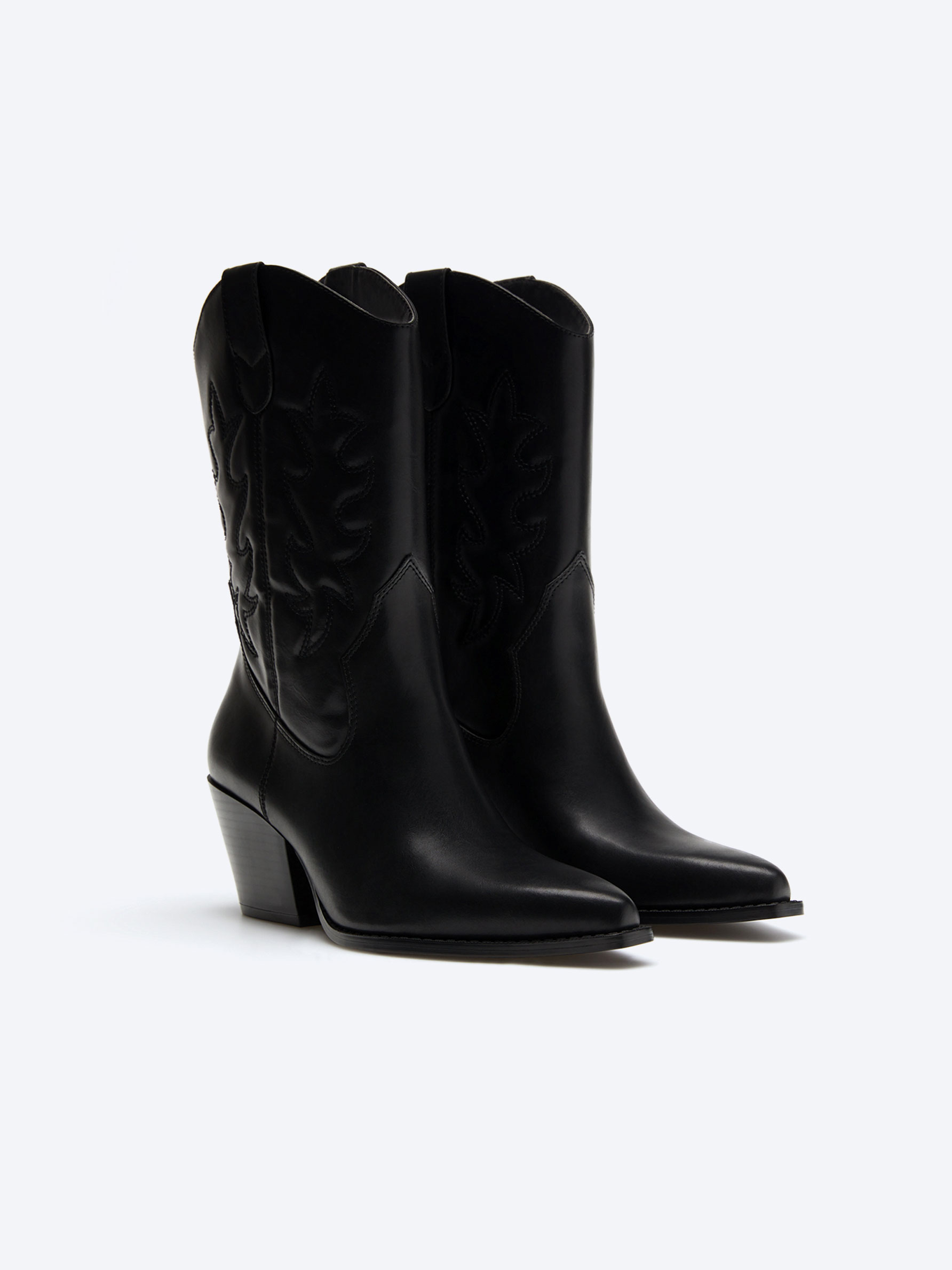 Black heeled cowboy boots clearance