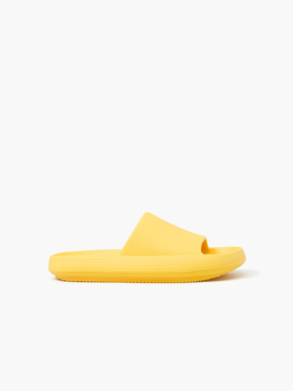 Sandalias planas de mujer | Lefties Nueva Colección