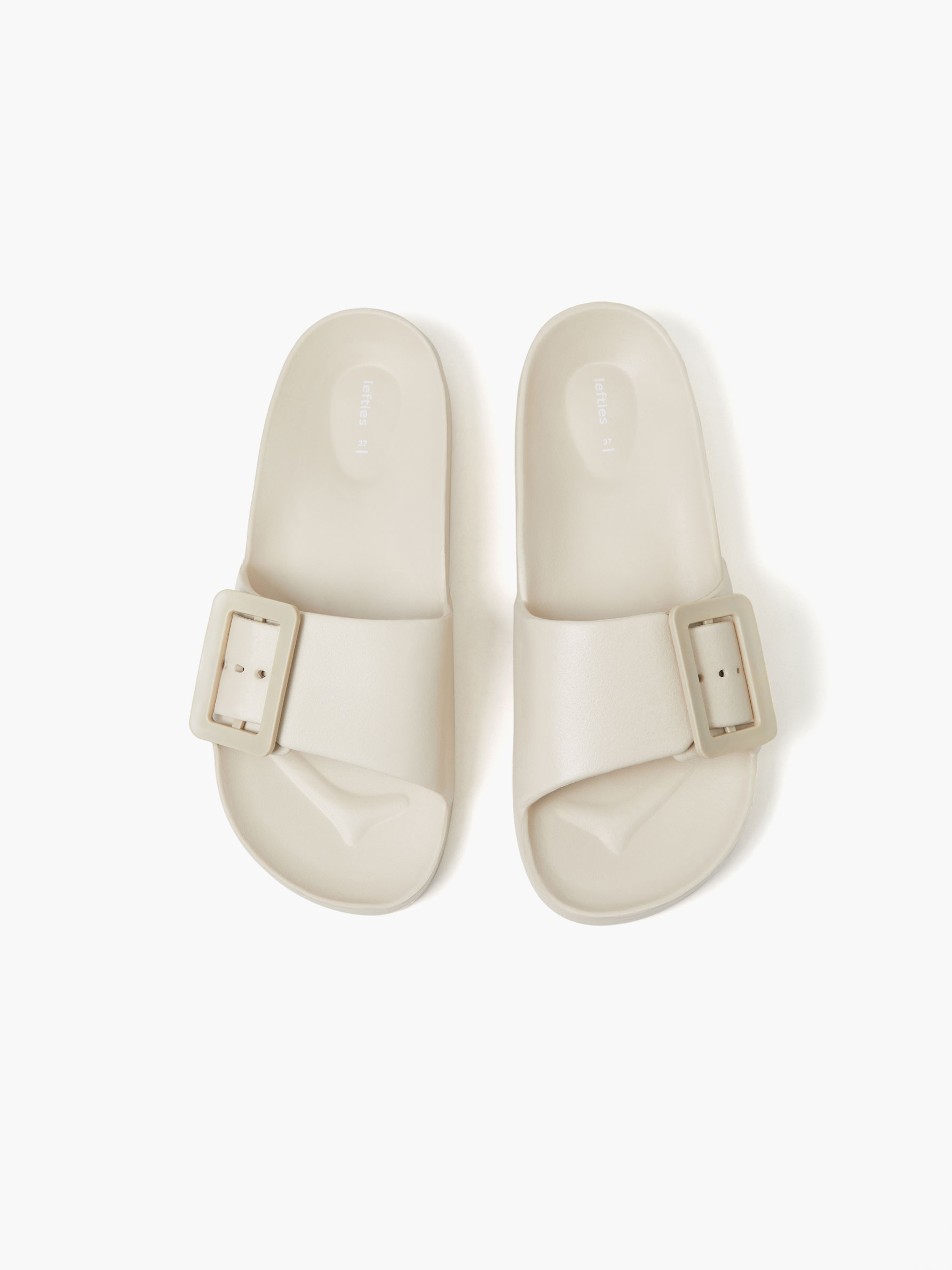 Chancla hebilla - NOVEDADES - MUJER - | Lefties Mexico