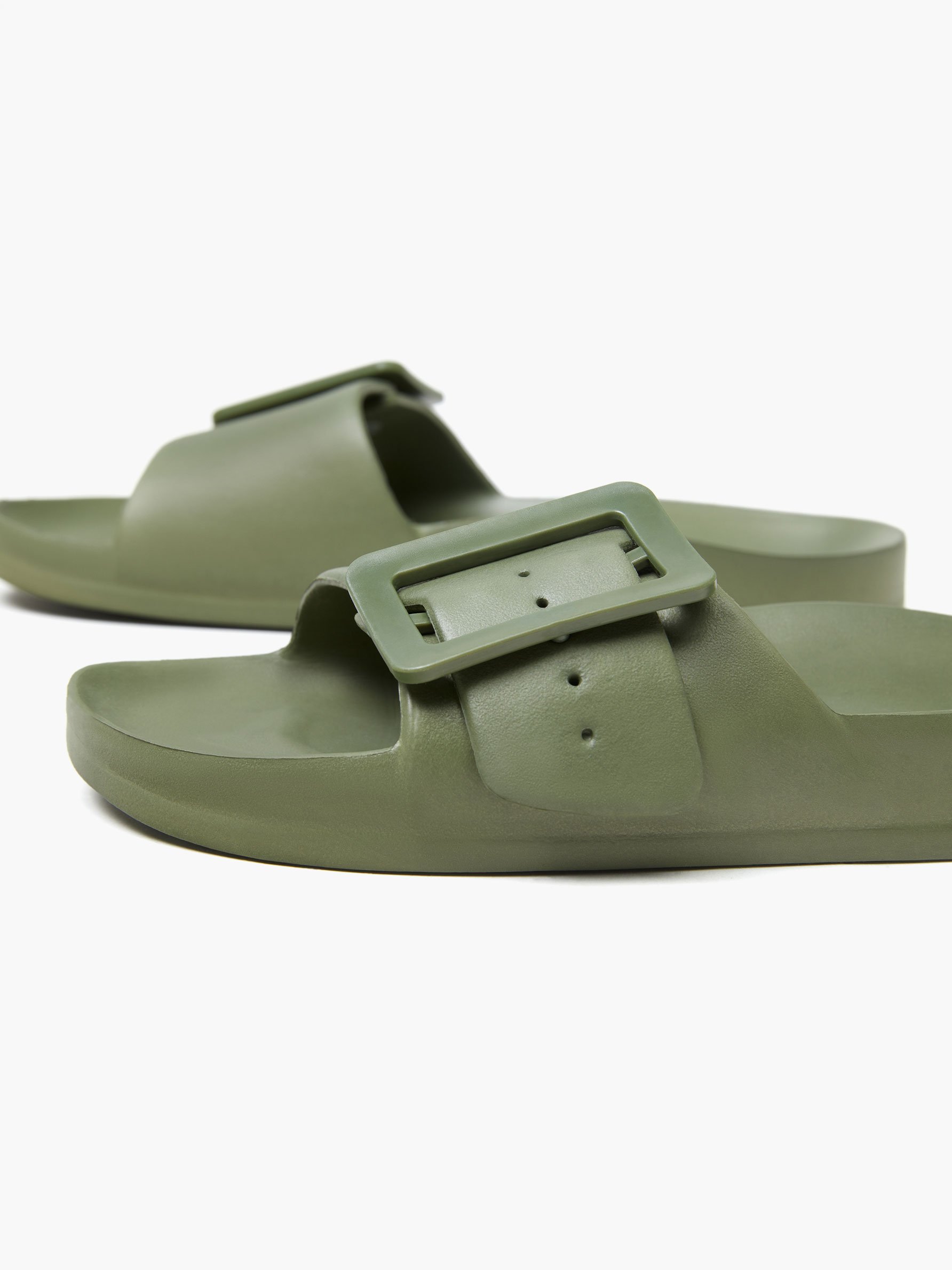 Buckled sliders - FOOTWEAR - THE ENTIRE COLLECTION - WOMAN - | Lefties  Israel