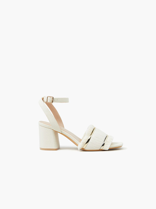 Sandalias de tacón de mujer | Lefties Nueva Colección