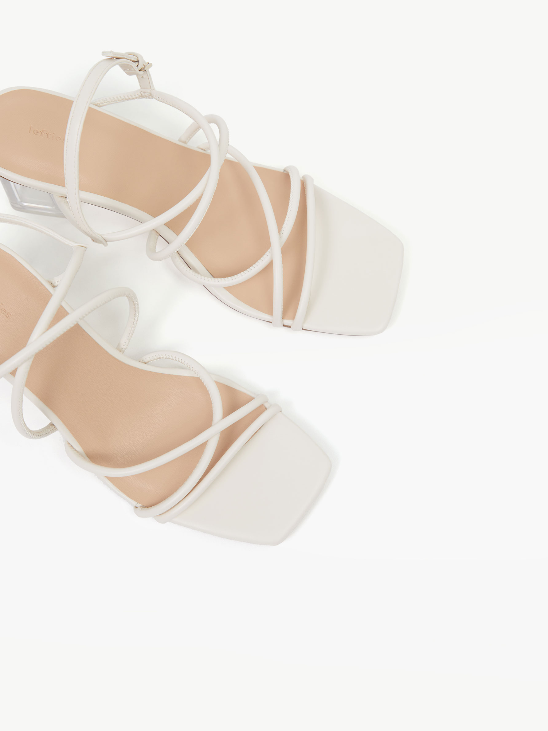 Sandalia tacón tiras - ZAPATOS - TODA LA COLECCIÓN - MUJER - | Lefties  ESPAÑA