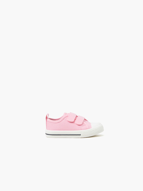 Calzado de bebé niña| Lefties Nueva Colección